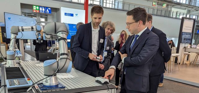 Wissenschaftsminister Mohrs und hochrangige acatech-Delegation besuchen IIP-Ecosphere auf der Hannover Messe